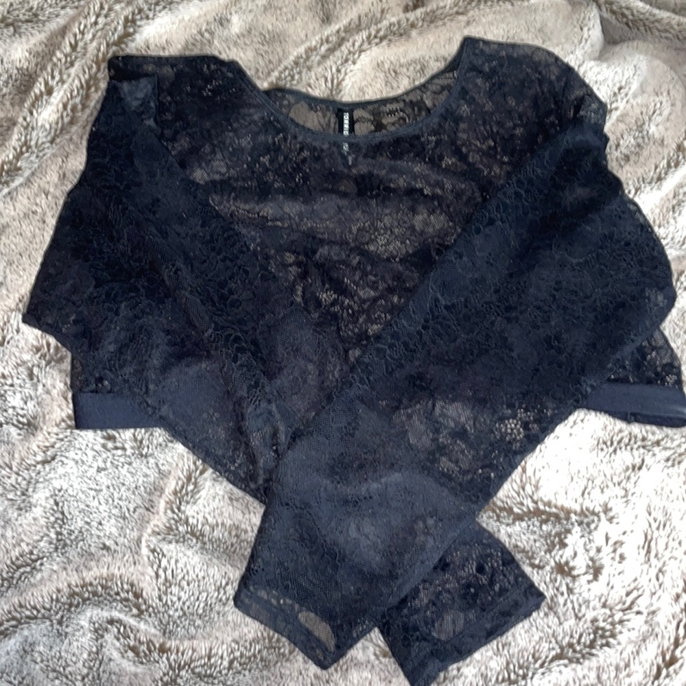 Lace see thru crop